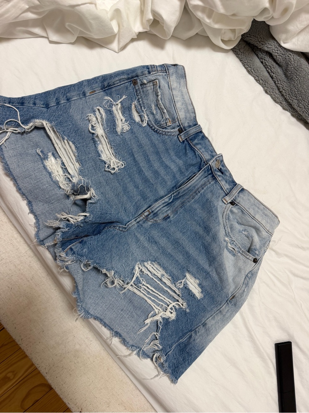 American Eagle Outfitters Light Blue Distressed Denim Shorts